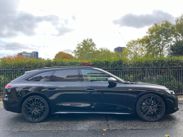 Audi A6 Avant 2.0 TDI Launch Edition Estate 5dr Diesel S Tronic quattro Euro 6 (s/s) (204 ps)