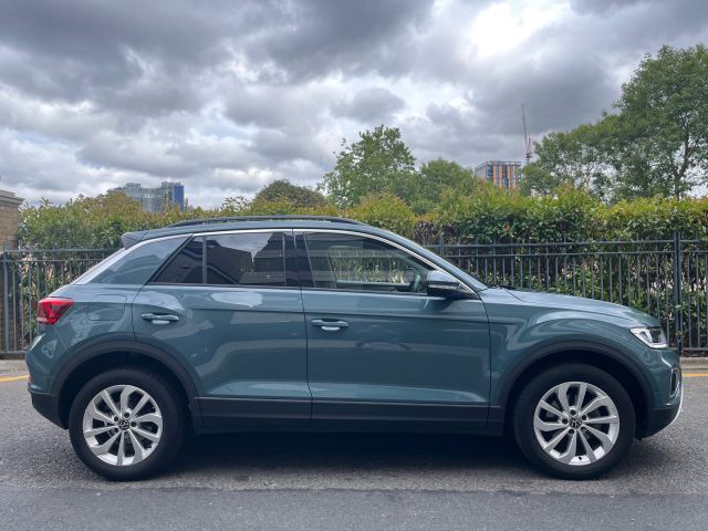 2024 (24) Volkswagen T-Roc 1.5 TSI Match SUV 5dr Petrol DSG Euro 6 (s/s) (150 ps)