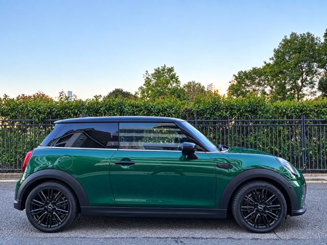 2023 (73) MINI Hatch 3-Door Hatch Cooper Exclusive